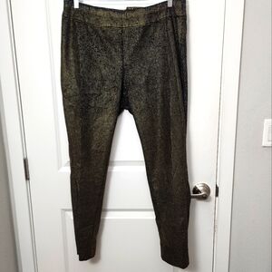5/$30 Ashley Stewart Gold and Black Patterned Pants Size 18